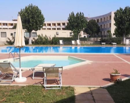 Villetta A Schiera In Villaggio Metatur Metaponto Exterior foto